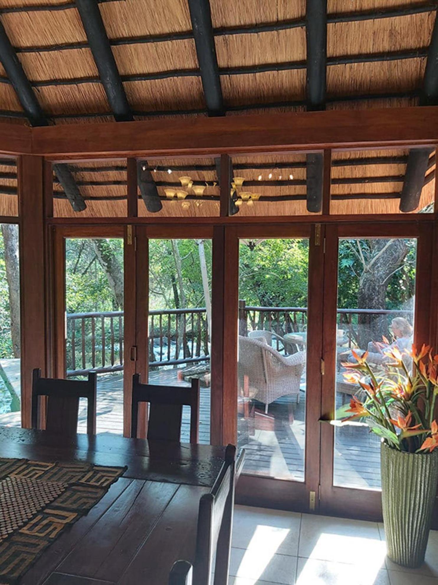 Dreamy 3 Bedroom Villa On The Edge Of The Sabie River In Kruger Park Lodge Hazyview Extérieur photo